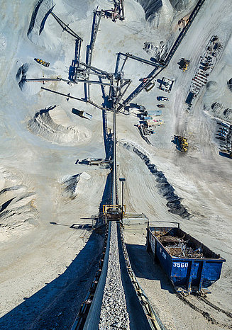 Photography of a quarry in an unusual perspective