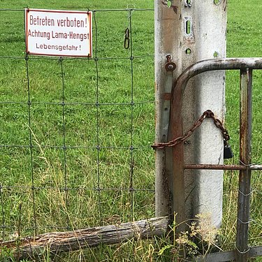 Warnschild im Naturpark Frankenhöhe